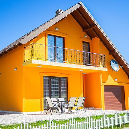Holiday Home Lisica 자블야크 외부 사진