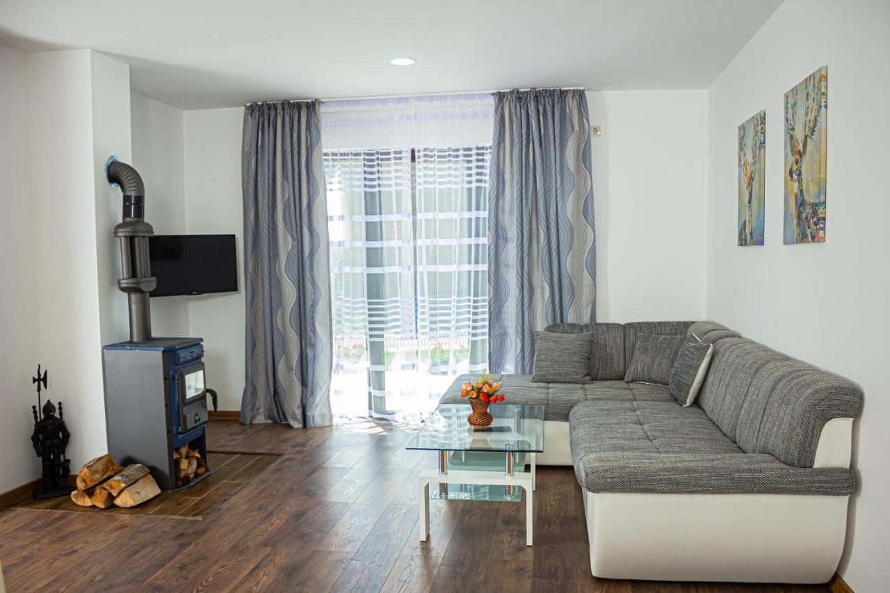 Holiday Home Lisica 자블야크 외부 사진